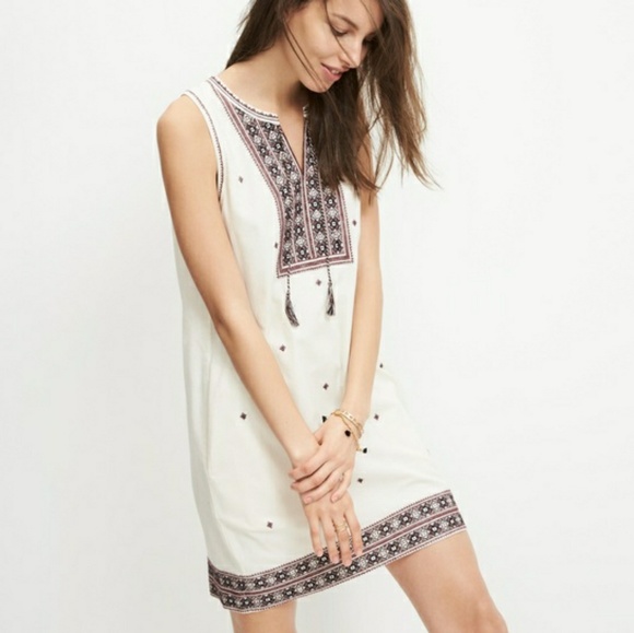 Madewell Dresses & Skirts - Madewell Embroidered Suncoast dress